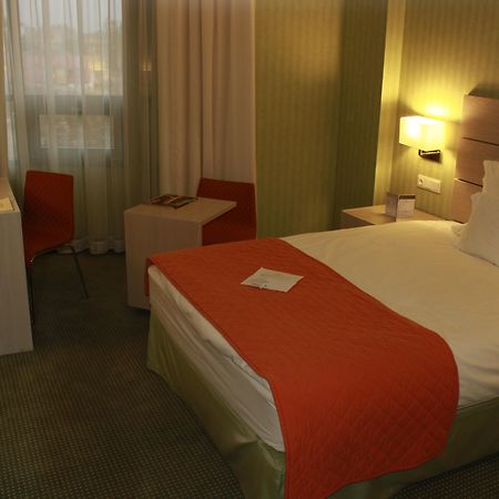 Hotel Golden Tulip Ana Tower Sibiu Exterior foto