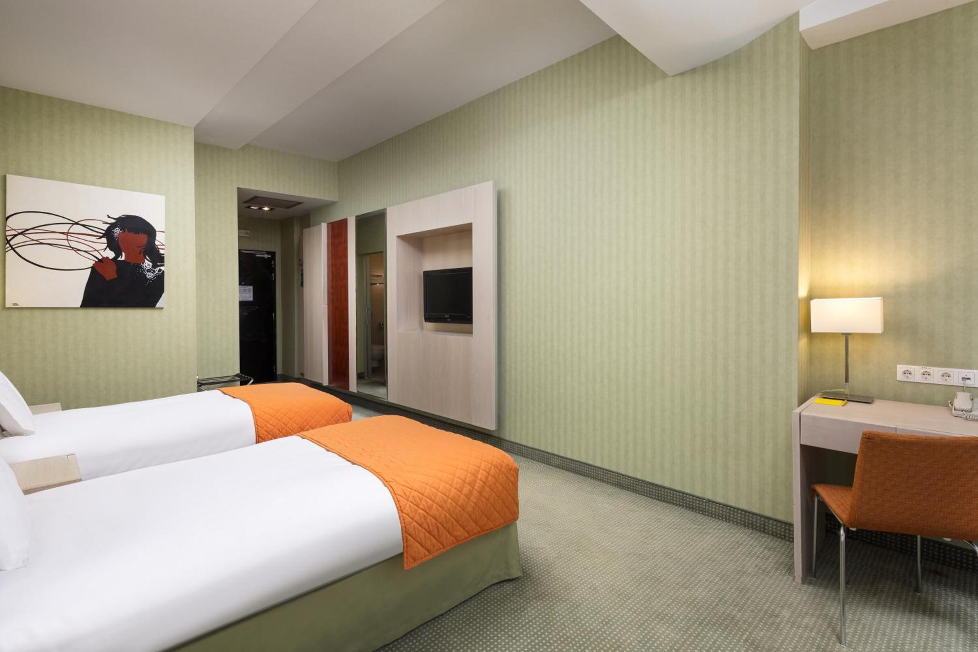 Hotel Golden Tulip Ana Tower Sibiu Exterior foto