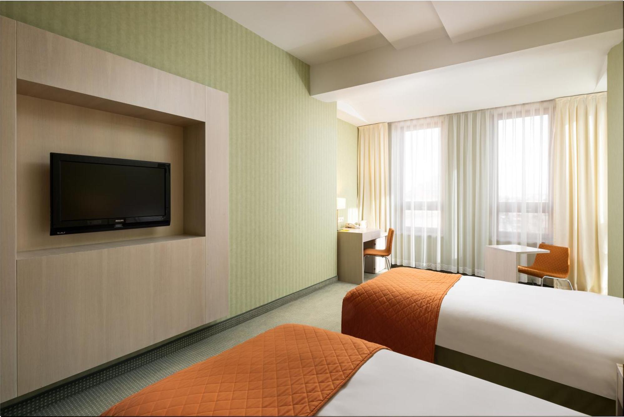 Hotel Golden Tulip Ana Tower Sibiu Exterior foto
