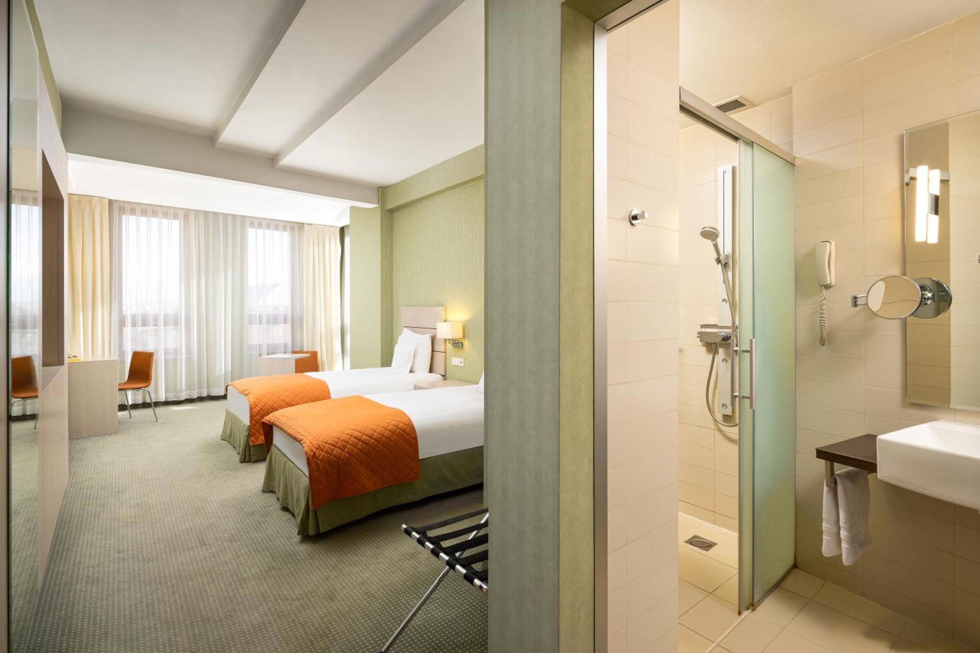 Hotel Golden Tulip Ana Tower Sibiu Exterior foto